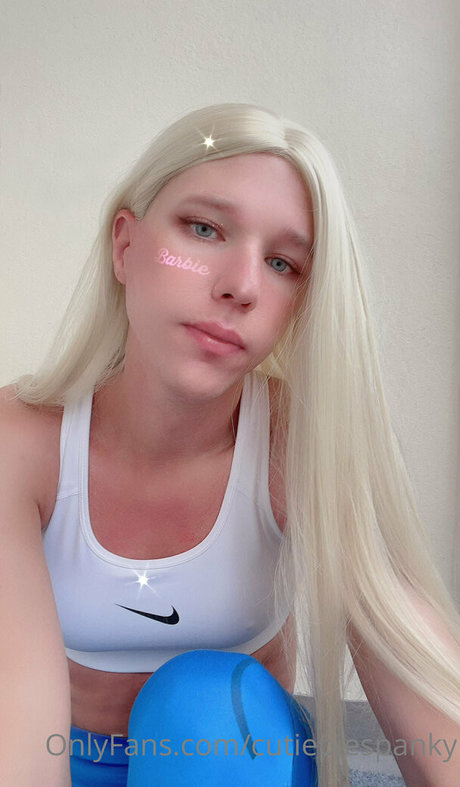 pregnant teacher onlyfans erotic pic