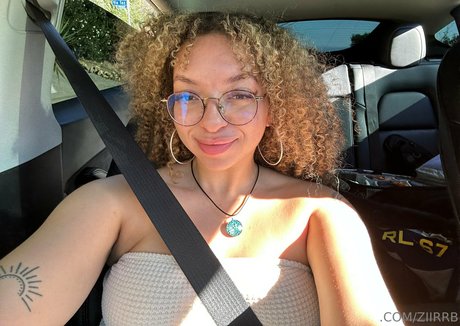 ziirrb sex star pics