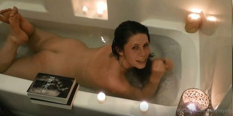 laceyroyce pornstar top photo