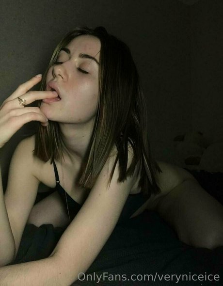 yanasugarr star sexy photos