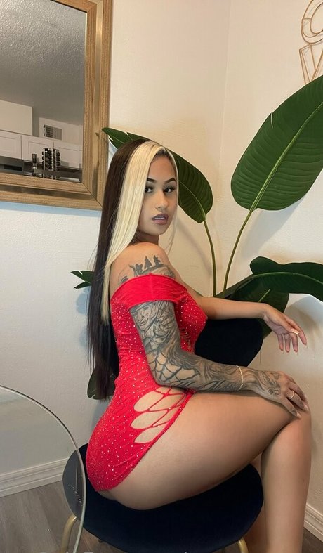 mamisextras model sexy gallery