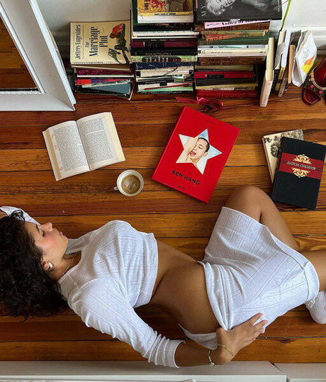 Isabella Carr pornstar pretty gallery