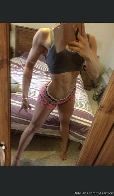 lesbian kissing onlyfans free sex archive