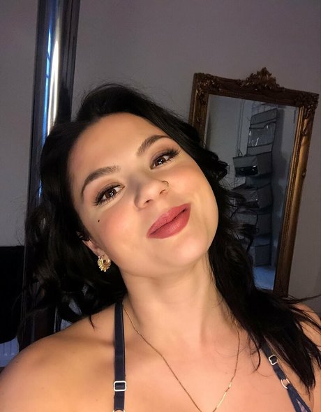 megartron sexy actress picture