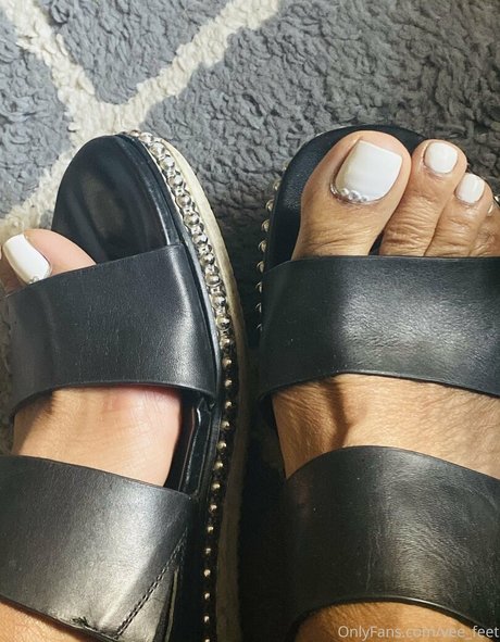 vee feet pornographic actress pictures