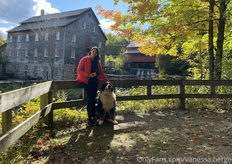 Vanessa Berge model image