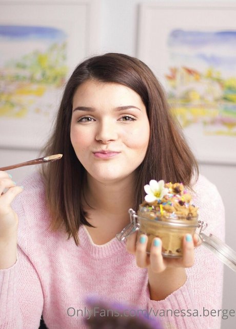 Vanessa Berge high quality model picture