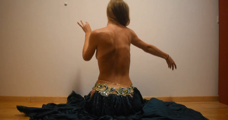 Belly Dancer Lisa model xxx photos