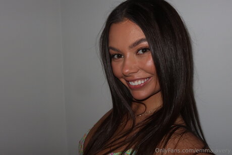 Emma Avery perfect star pics
