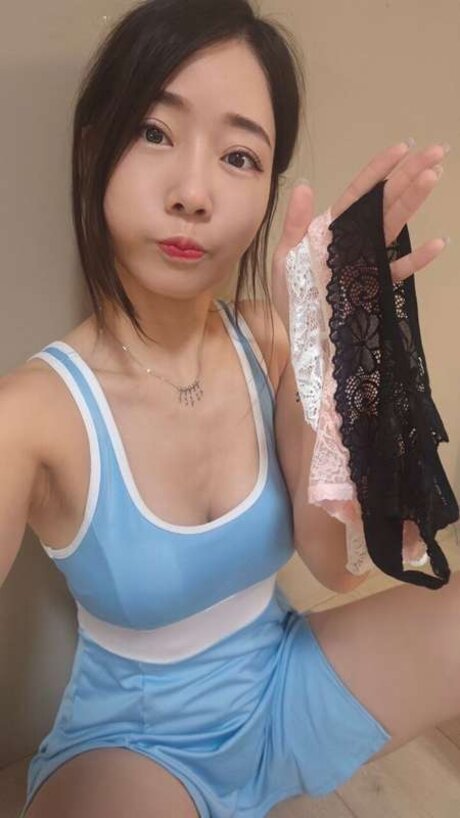 ssrpeach model art pic