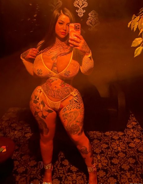 valentinevixen777 model nude pic