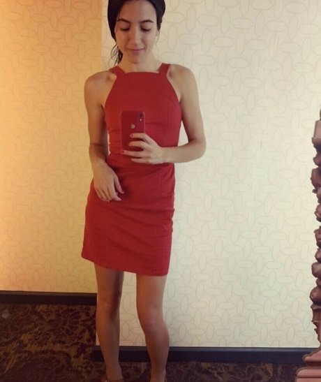 Alyssa Limperis model art gallery