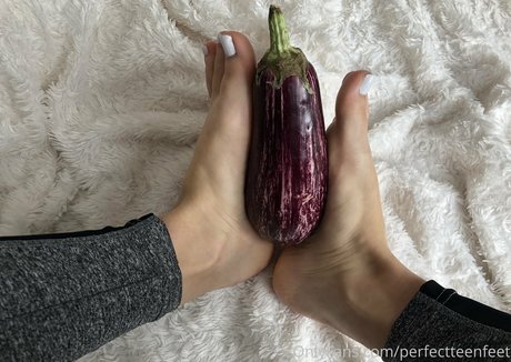 perfectteenfeet nudes model pic