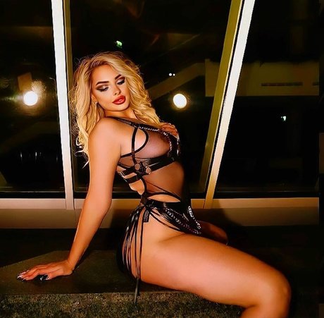 Romanian Model top actress photos