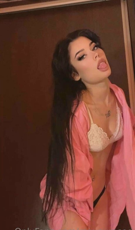 Mayaxrosee pornstar naked pics