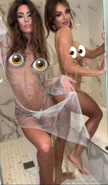 alileeof model hd image