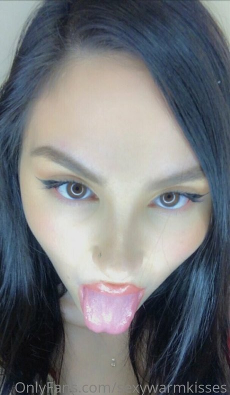 sexywarmkisses high quality model img