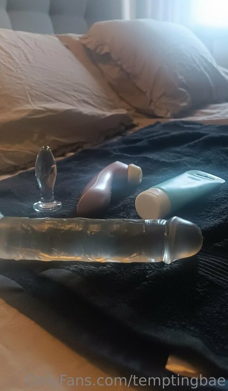 temptinbae model img