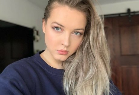 Maya V Henry high quality pornstar pics