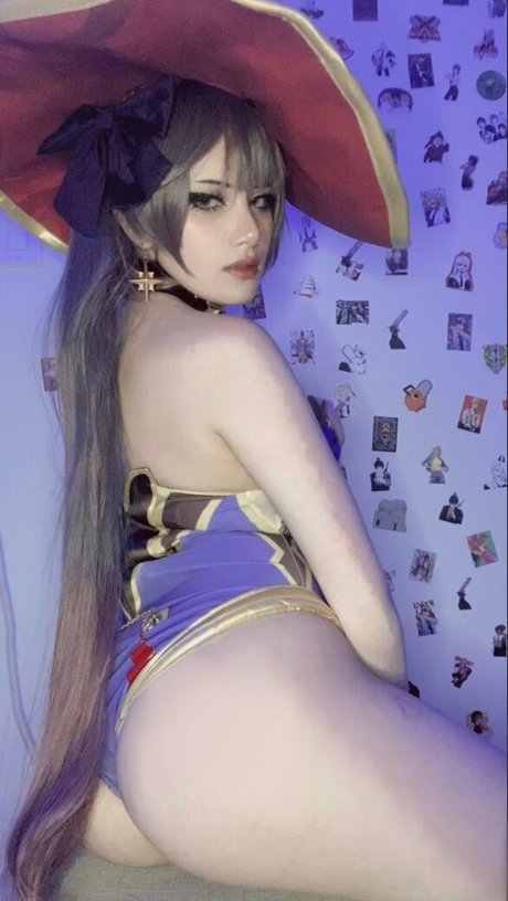 Denjis gxrlfriend star hot image