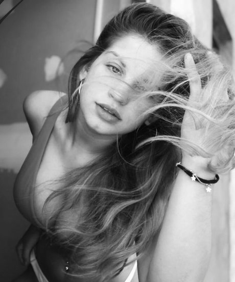 Abbylamaison hd pornstar photos