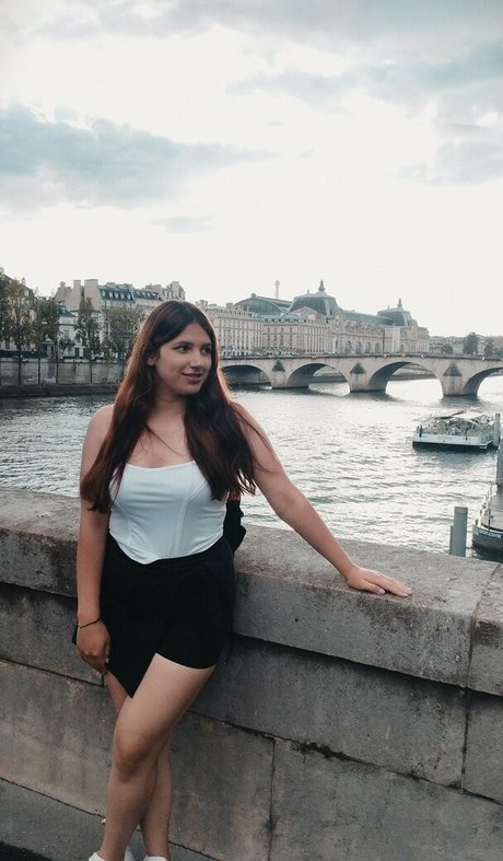 julieth1xxx model nude picture