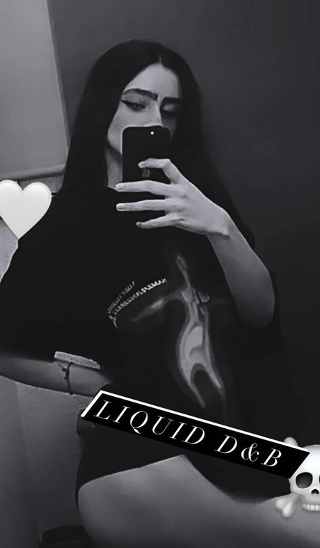 Silk7milk top actress photos