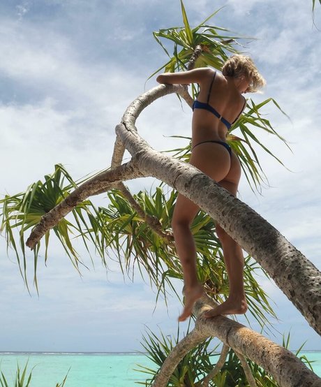 Maria Korotaeva exclusive star picture