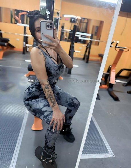 modelscamcoach nude model photos