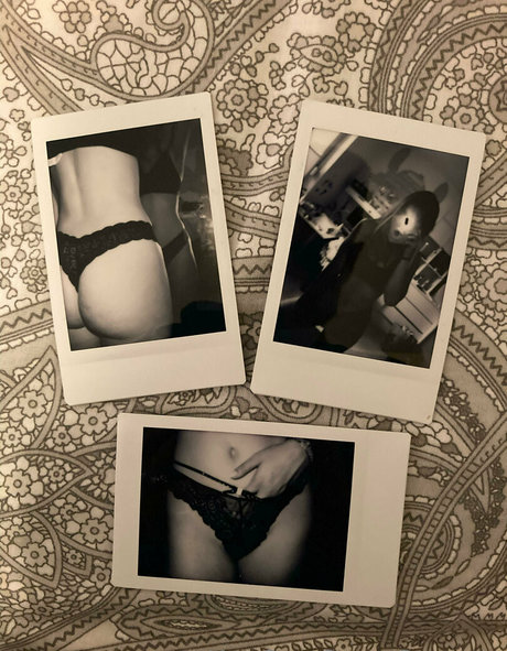 sexysecretelie model sex picture