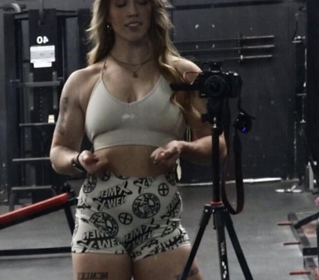 Betsy Parmley perfect actress img