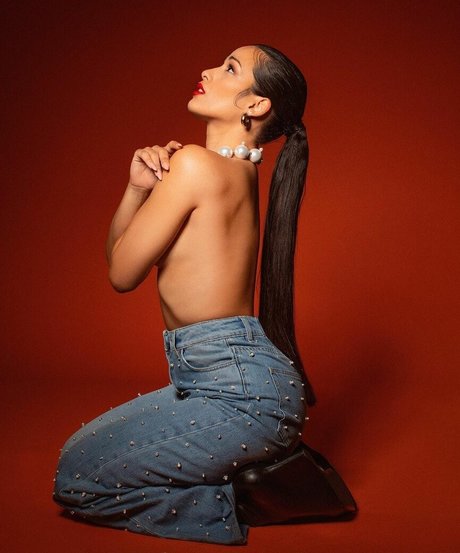 Chanel Terrero porn model archive