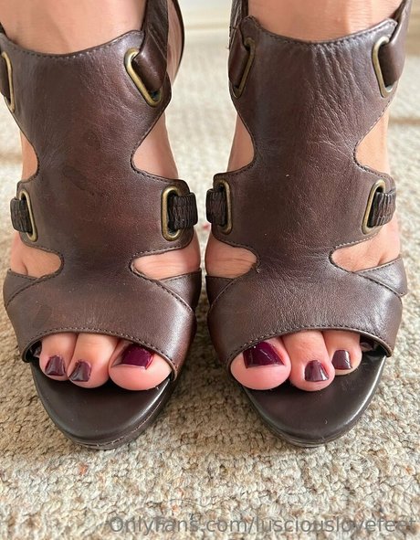 lusciouslovefeet high quality pornstar photos