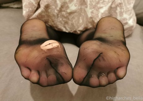 higharches bella art actress pics