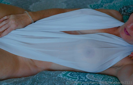 therestlesshousewife2121 model sex photos