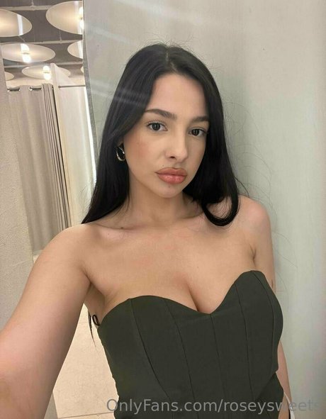 roseysweets perfect model photos