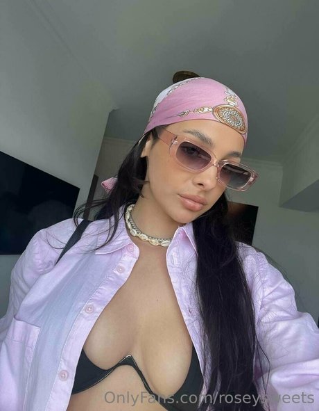 roseysweets porn star pics