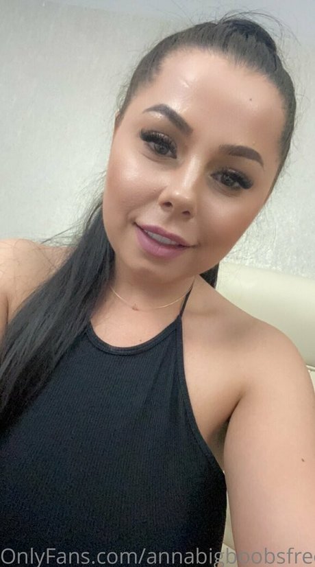 ariamoreu free actress photo