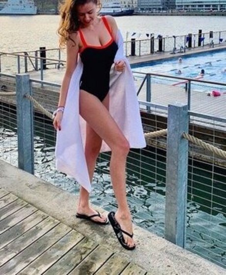 Yanashkomagic star naked image