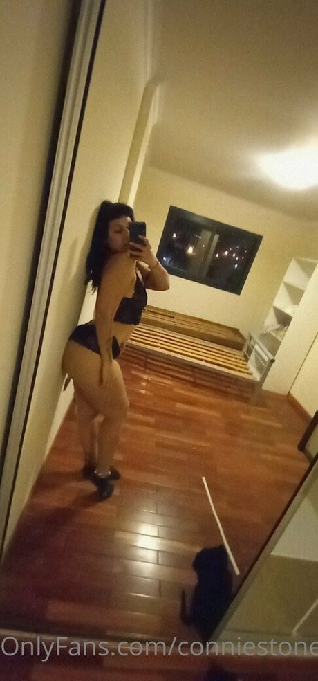 conniestone star nude img