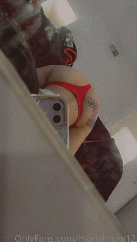 mariahrom12 erotic pornstar photo
