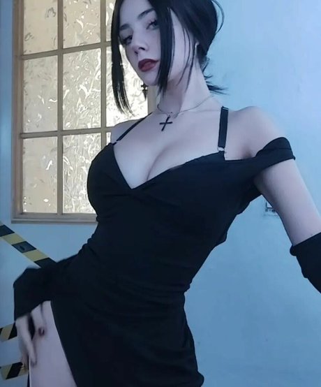 Cooper is dead model erotic images