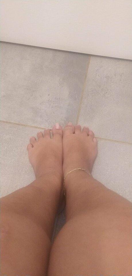 lila974974 exclusive model img