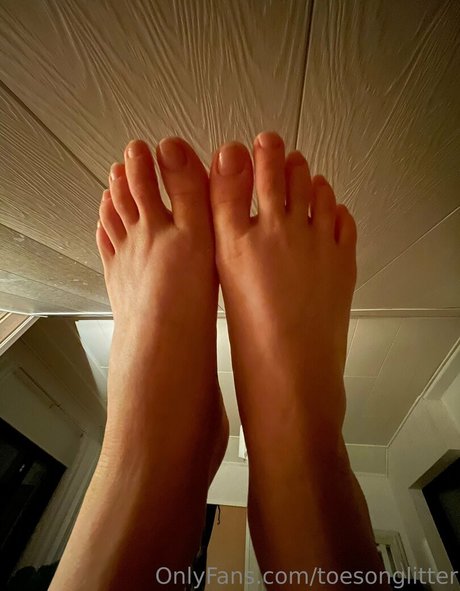 toesonglitter hd actress images