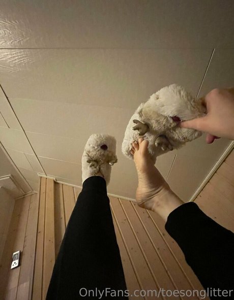 toesonglitter top pornstar img