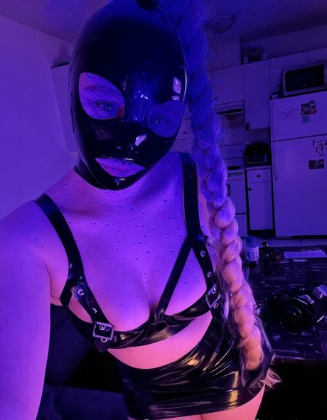 latextam model nudes photos