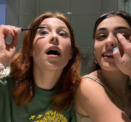 Mina Sundwall hd model image