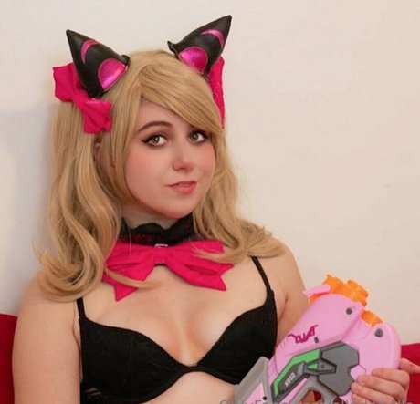 elladonella erotic pornstar pics