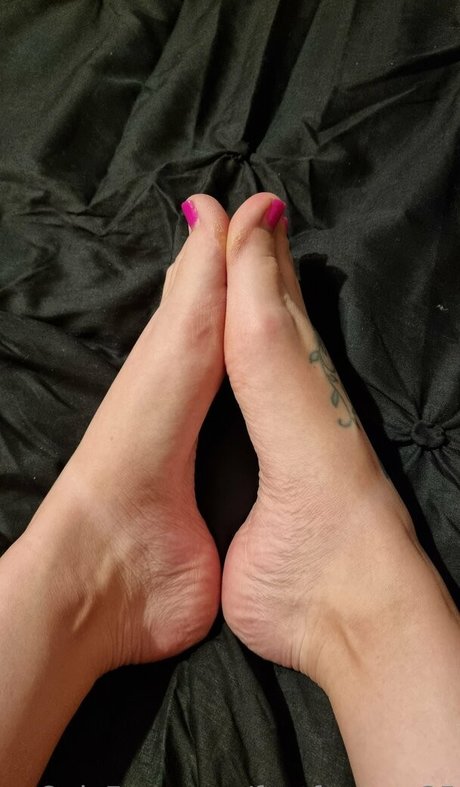 footfantasy35 Quick model image