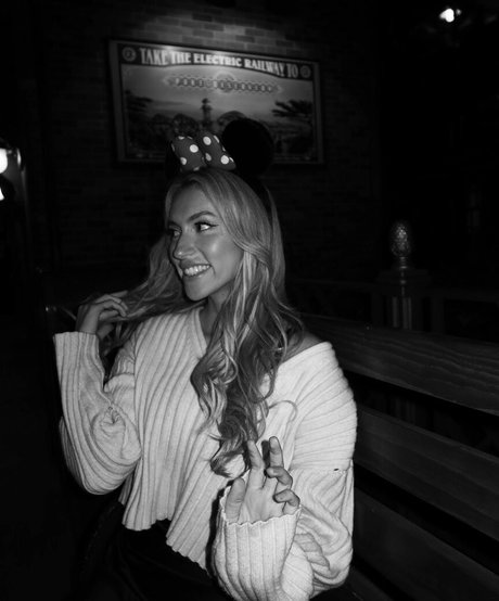 Clara Gomez model top galleries